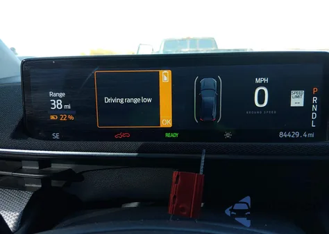 2022 Ford Mustang Mach-E Select z USA, uszkodzony, nr VIN 3FMTK1RM4NMA29049